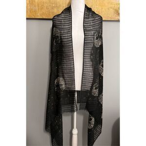 Two’s Company  Black Scarf/Wrap With Skulls